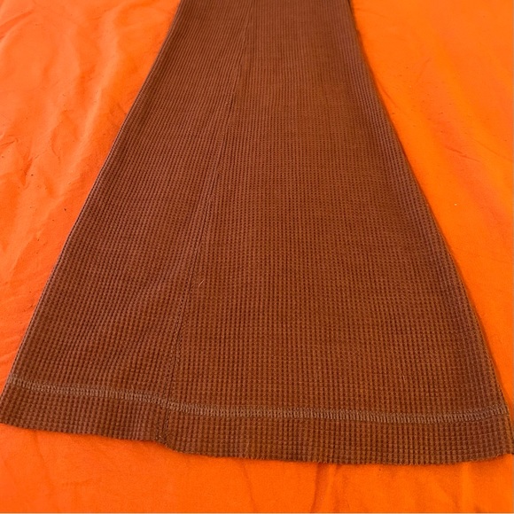 Body & Sol Brown Waffle Flared Leggings Seam Detail Slight compressive Waistband - Picture 3 of 5